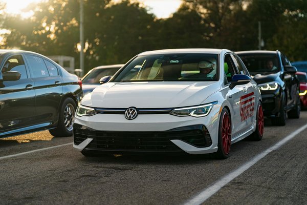 Quelles innovations dans les matériaux allègent-elles les véhicules modernes ?